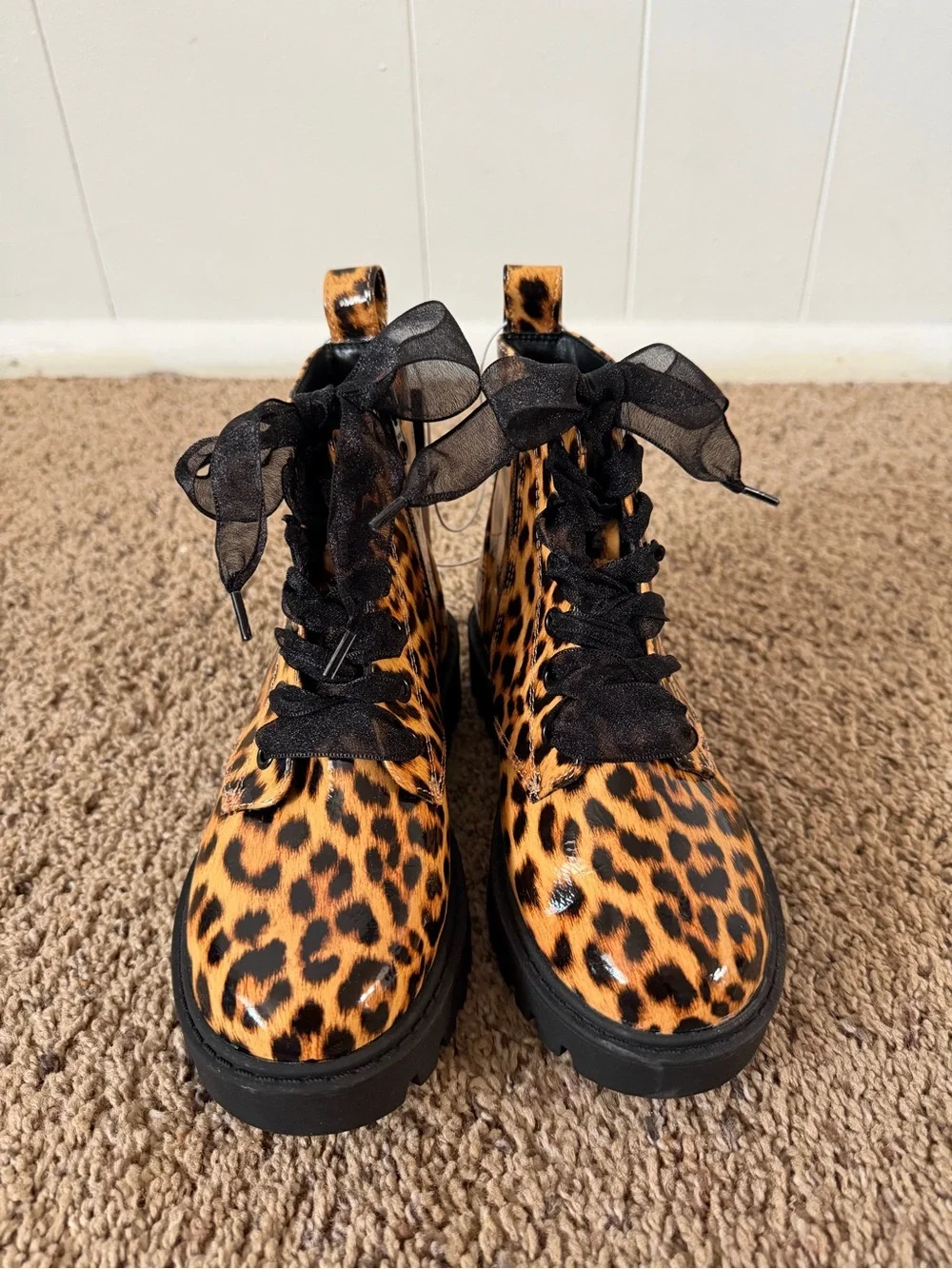 Art Class Girls Leopard Print Combat Boots Size 1 Chunky Lug Sole NWT